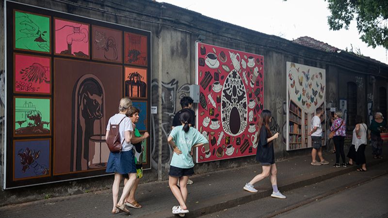 Filo rosso per il progetto arte in transito